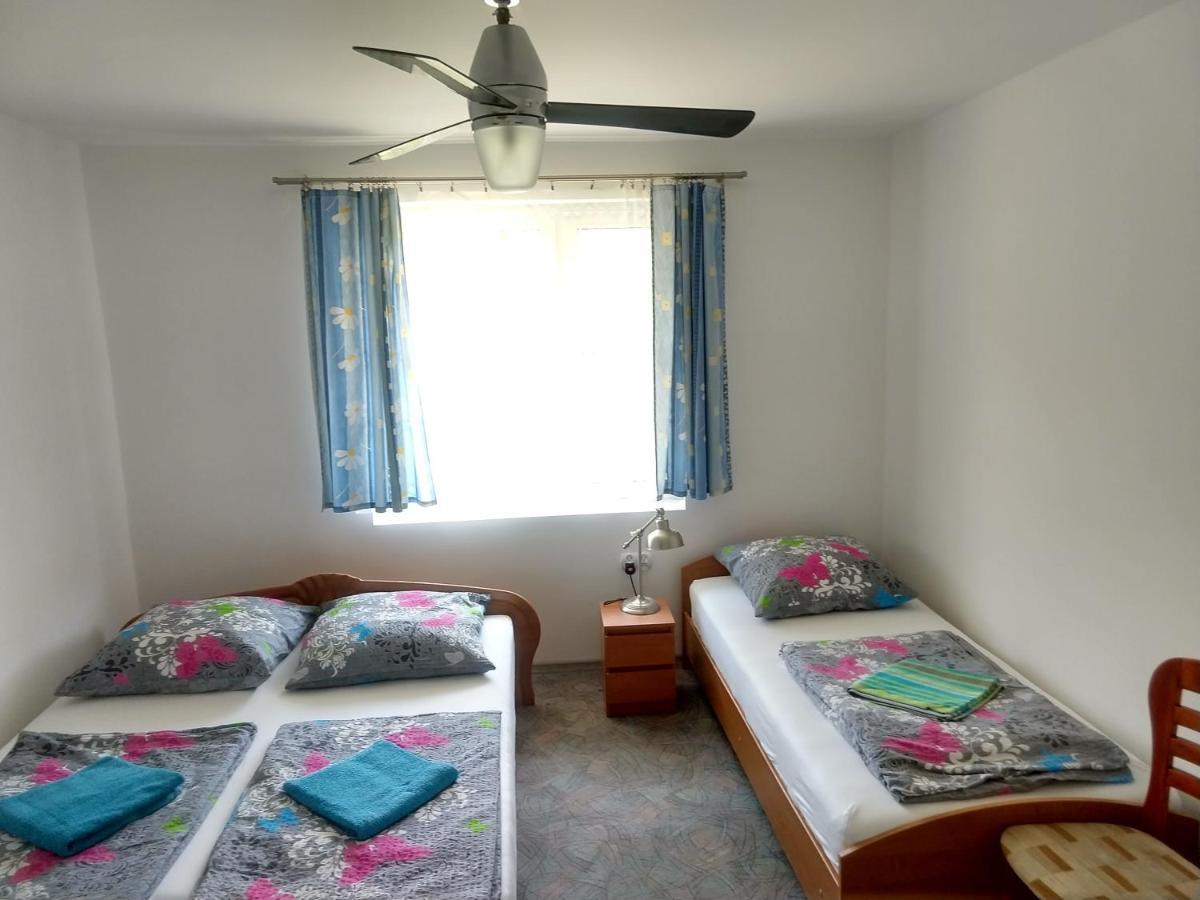 Pokoje Roznow Hotel Luaran gambar